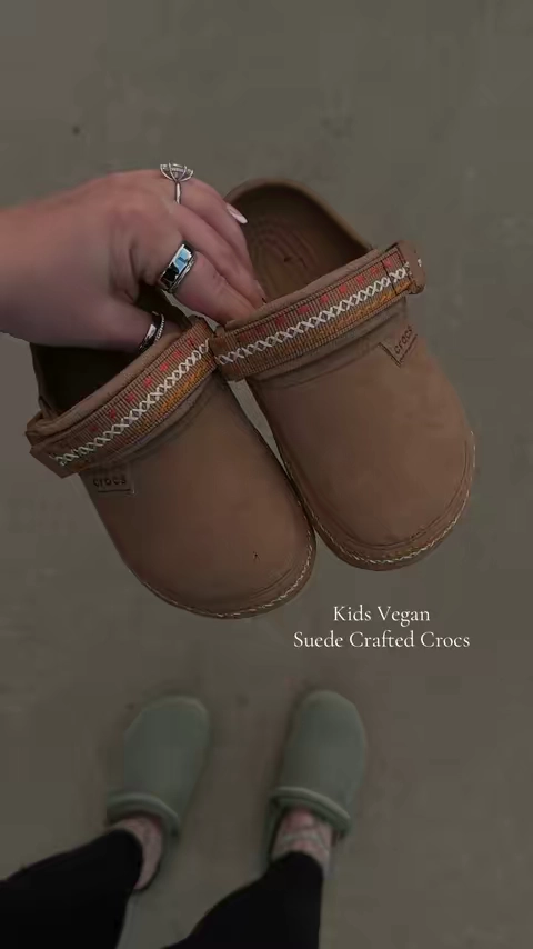 #crocs #croctober #kidscrocs #kidsshoes 