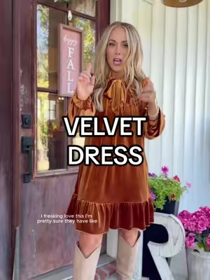such a classy dress but stock is lowwwww🥲