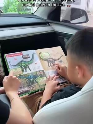 For the kid who asks a million questions about dinosaurs 🦖 100 different dinosaurs + fascinating facts + realistic roars. They’re learning and don’t even realize it. #SohoChic #tiktokshopstockup #education #parenting #childrensbook 