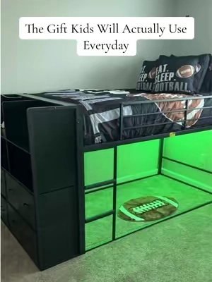 Literally the perrrrfect Christmas gift 🎄 #christmas #kidsgiftideas #bunkbed #loftbed #kidsroom 