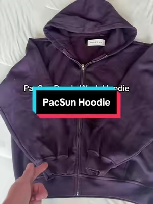 I’m 6’1 170 wearing size L🤝 #pacsun #zipuphoodie 
