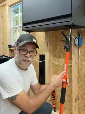 VEVOR 2-Pack Carbon Steel Cabinet Jack Support Poles, Adjustable Height 45.7-114.2in Third Hand Tool with 360° Rotating & 45° Tilt Head Adjustable Angle, Quick-Release Non-Slip Foam, 154lb Capacity, Carry Bag, Great for Home Renovations Drywall Lift.  ##cabinetry##carpenter##tools##tiktokshopfalldealsforyou##tiktokshopcreatorpicks@@VEVOR Store