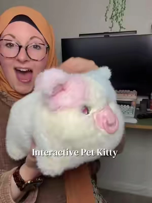 Just look at it’s beautiful eyes and ears movie 🥹🥹🥹 #kidstoys #toddlertoys #kitties #plushies #interactivetoys 