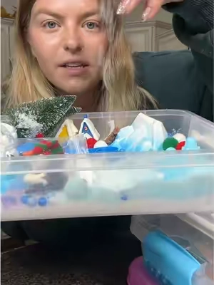 I’ve been trying to have more things ready to grab when my kids say they’re bored instead of automatically turning on a screen 😂 I can pull one out and they have something to dig through, explore, and play with without me having to prep an entire activity first. Such an easy screen free activity for toddlers and preschoolers. #screenfreeactivities #sensorybins #toddleractivities #sensoryplay #preschoolactivities 