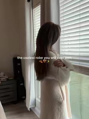 A crisp fall morning 🍂+ the softest affordable robe you'll own🧸 #TikTokShop #LuxuryRobe #CozySeason #FallAesthetic #MorningRoutine