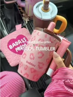 okayyy this one is SO cute🎀

@Bablov Store #tumbler #tumblers #tumblersoftiktok #coffee #coffeetumbler 
