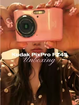 i burned my lips so ignore them 😭 #kodakcamera #kodakpixprofz45 #pinkdigitalcamera #viral #fyp 