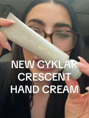 NEW Cyklar crescent hand cream 🌙 we’ve been begging for this! Their og clean meets cozy scent in a non greasy hydrating hand cream!! A purse staple if you ask me!! @CYKLAR  #cyklar #handcream #dryhands #ShopWithConfidence #holidaygiftguide 