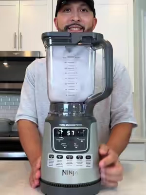 nobody told me that I can cook and meal prep so fast and easy using this blender #blender #ninjablender #mealprep #smoothiemaker #ninja 