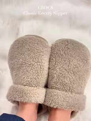 These are my favorite home slippers. #crocs #slippers #crocsslippers #autumaesthetic 