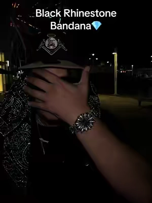 Imagine wearing this at a rave💎